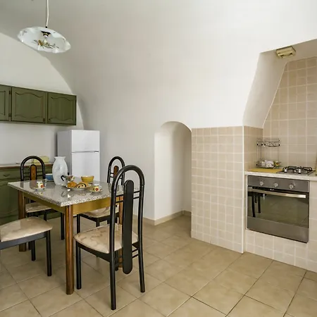 Apartment Casetta Trinita *